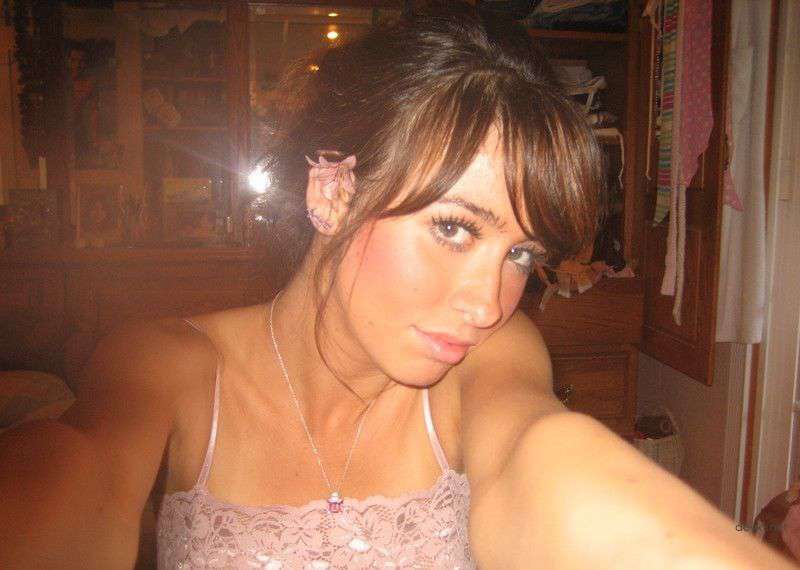 Hot Girl Loves Cock: Explicit Porn Photo