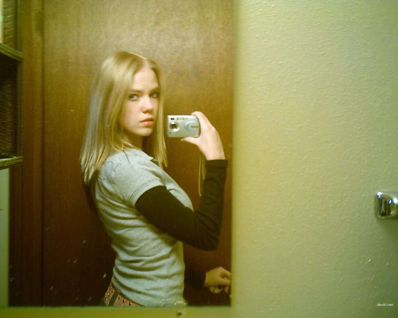 Sexy Blonde's Personal Photos: Explicit Images of Hot Blondie