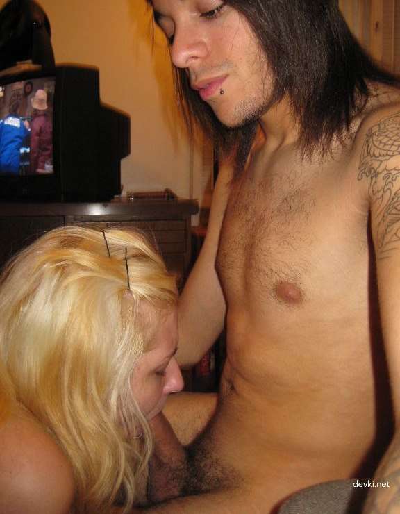Tattooed Girl Gives Blowjob: Explicit Oral Sex Photo