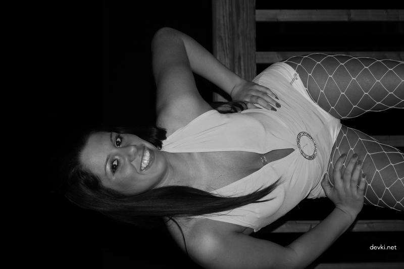 Private Erotic Album of Cute Girl: Explicit Photos for Adults Only