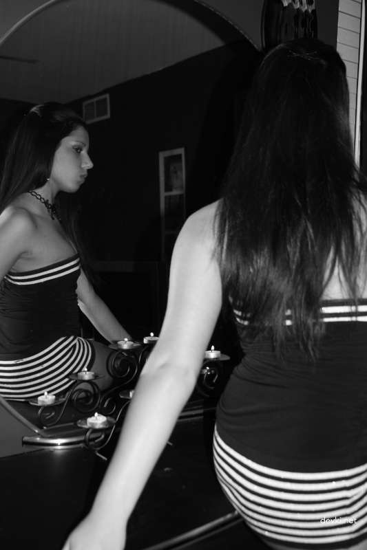 Private Erotic Album of Cute Girl: Explicit Photos for Adults Only
