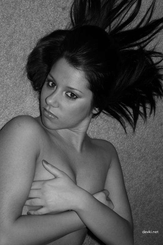 Private Erotic Album of Cute Girl: Explicit Photos for Adults Only