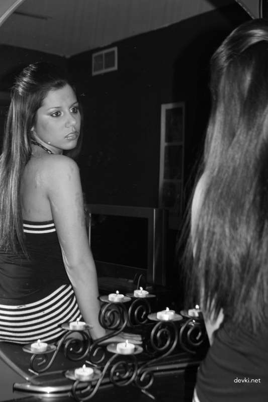 Private Erotic Album of Cute Girl: Explicit Photos for Adults Only