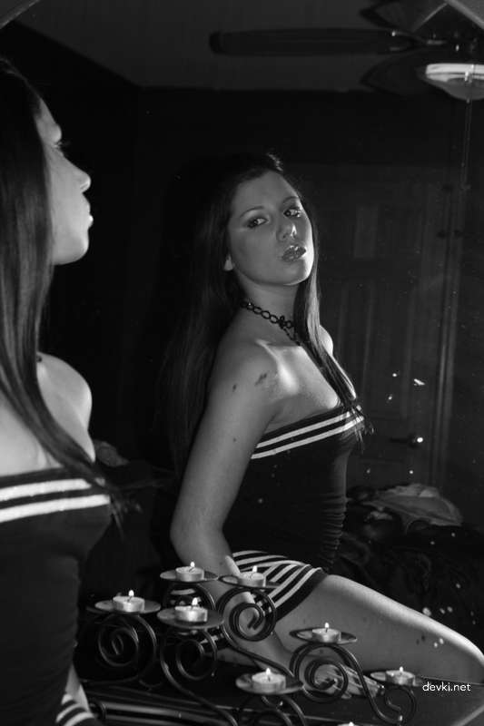 Private Erotic Album of Cute Girl: Explicit Photos for Adults Only