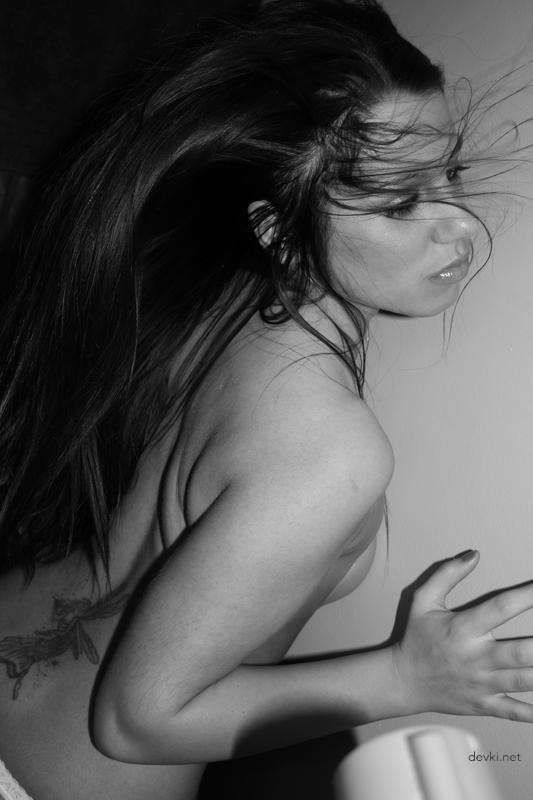 Private Erotic Album of Cute Girl: Explicit Photos for Adults Only