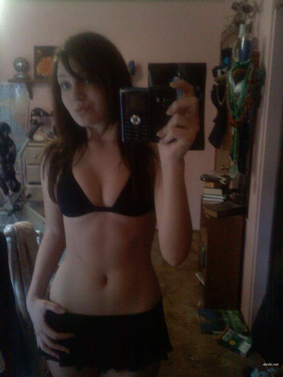 Redhead Girl's Personal Porn Archive - Explicit Amateur Photos