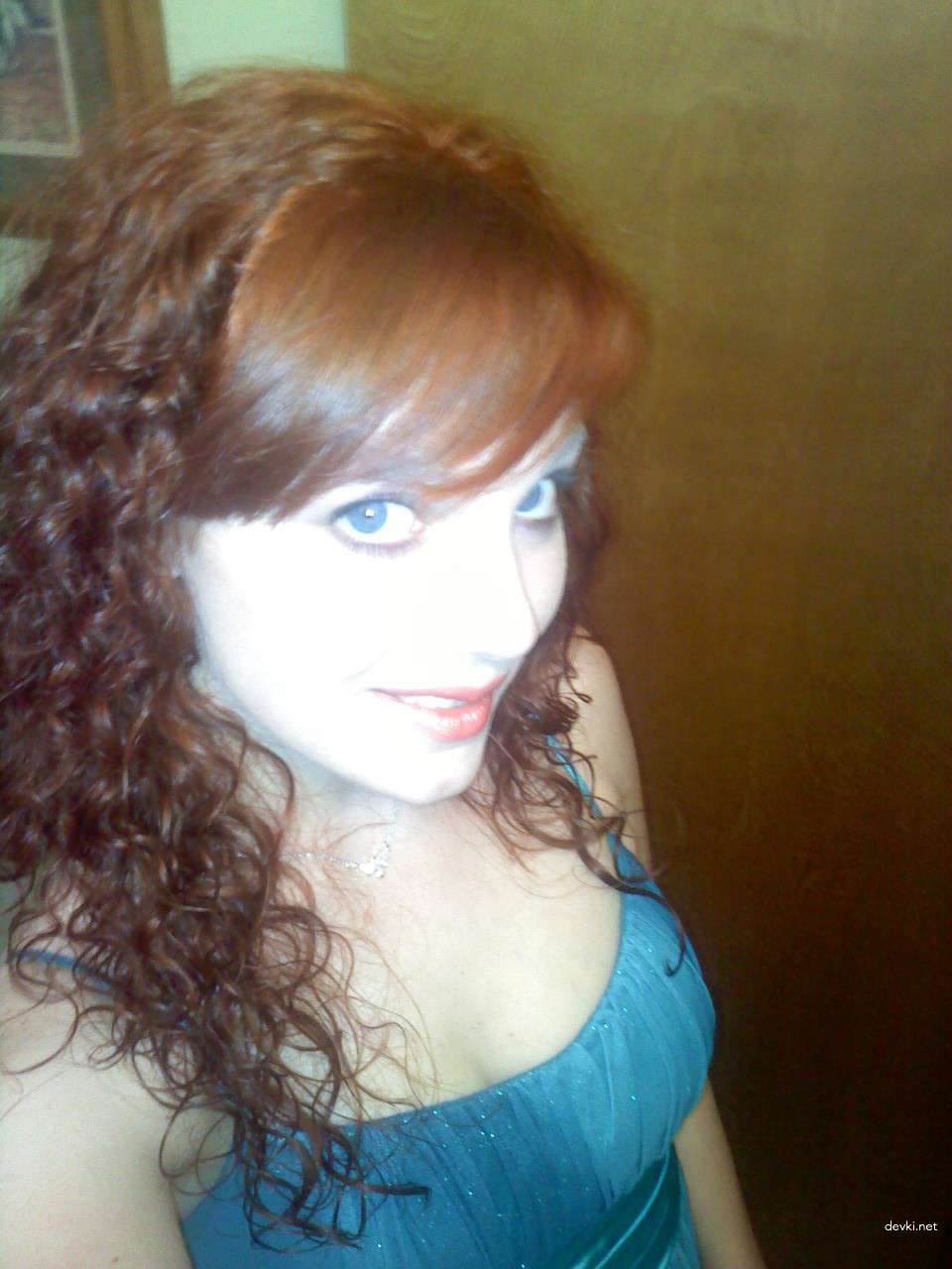 Redhead Girl's Personal Porn Archive - Explicit Amateur Photos