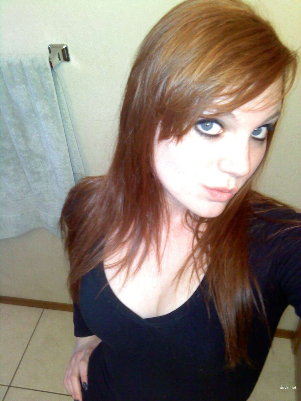 Redhead Girl's Personal Porn Archive - Explicit Amateur Photos