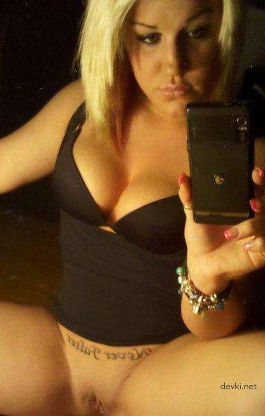 Explicit Nude Girls Photo: Uncensored and Provocative Images of Naked Women