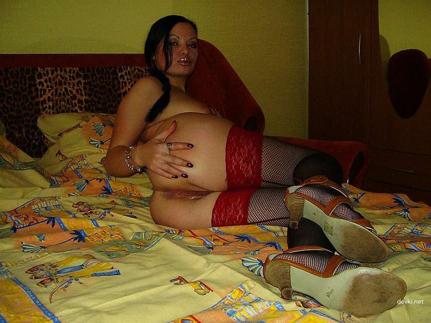 Private Photos of Girl in Stockings: Explicit and Provocative Shots