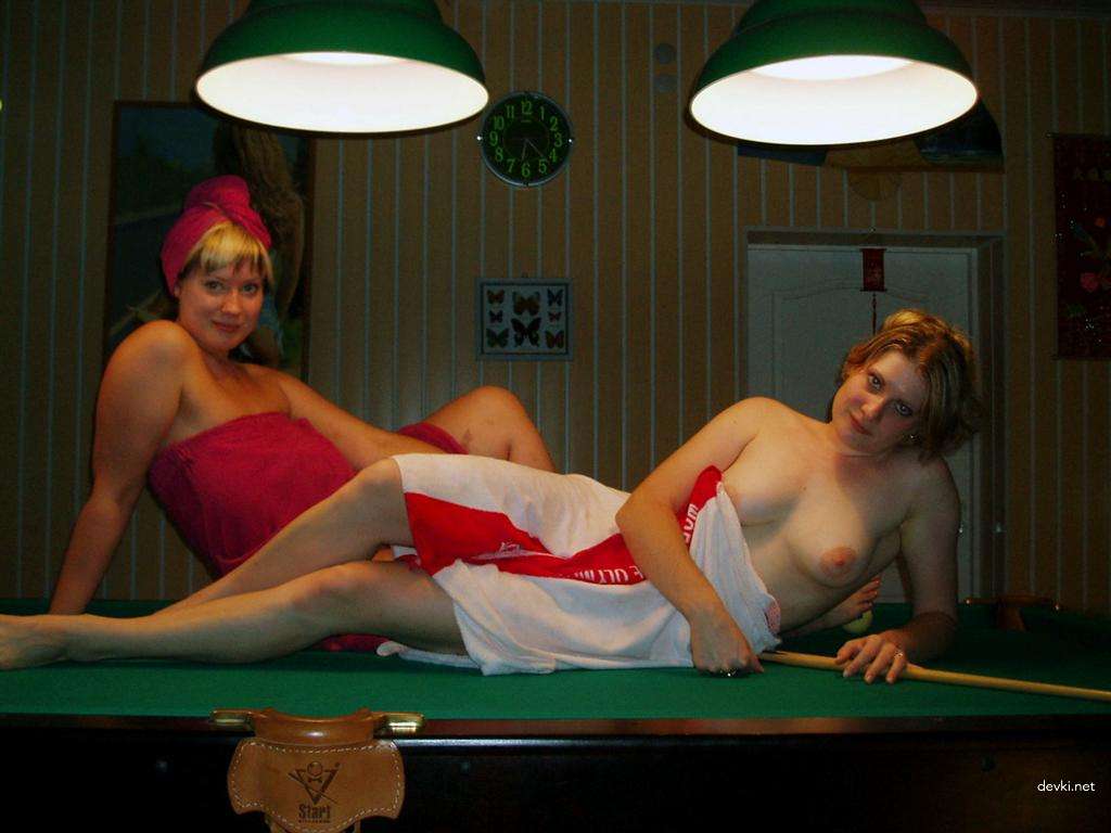 Voluptuous Lady's Erotic Seduction: Curvy Beauty in Sensual Pose