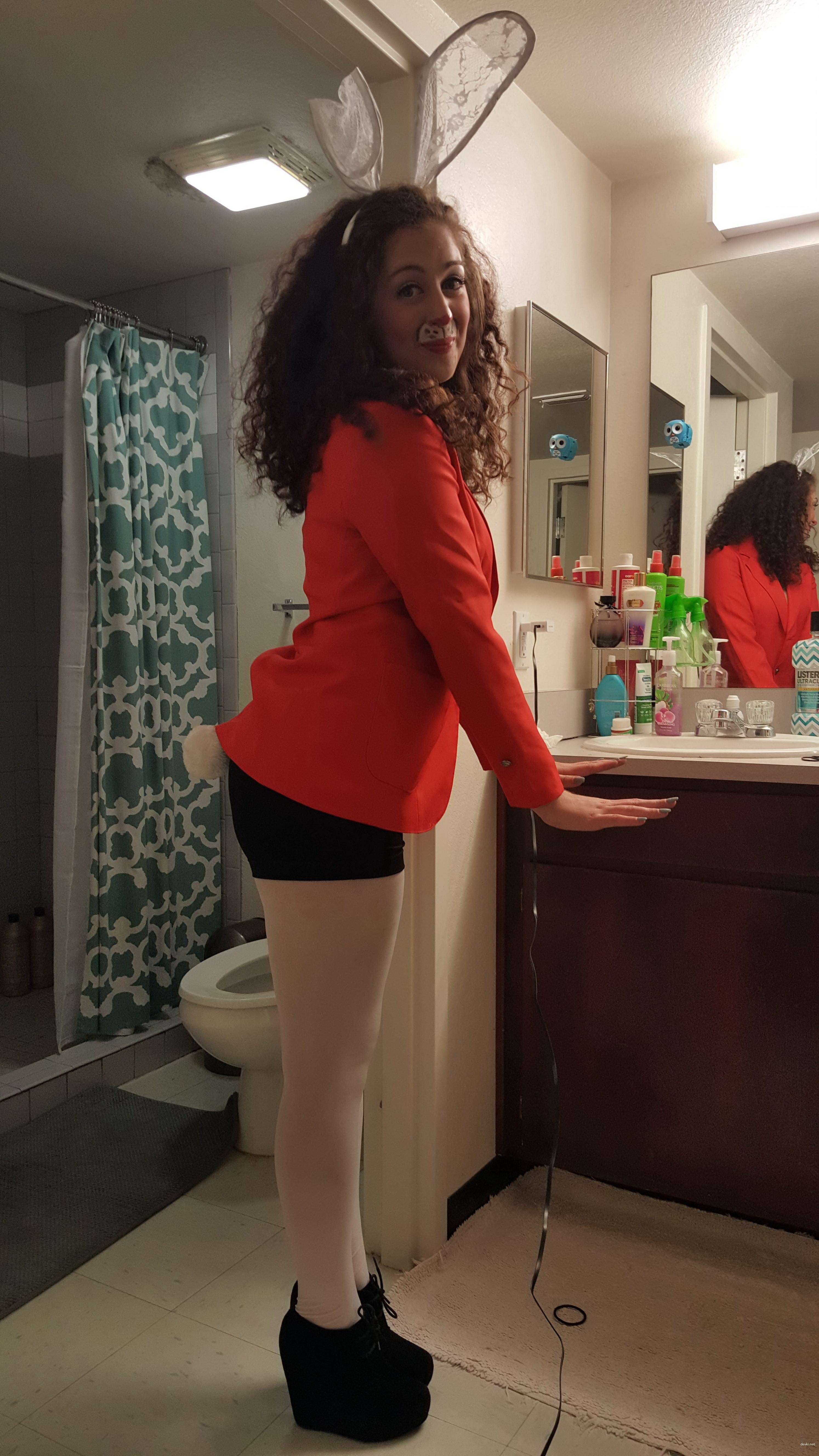 Curly Haired Babe with Big Booty - Explicit Russian Beauty in Lingerie