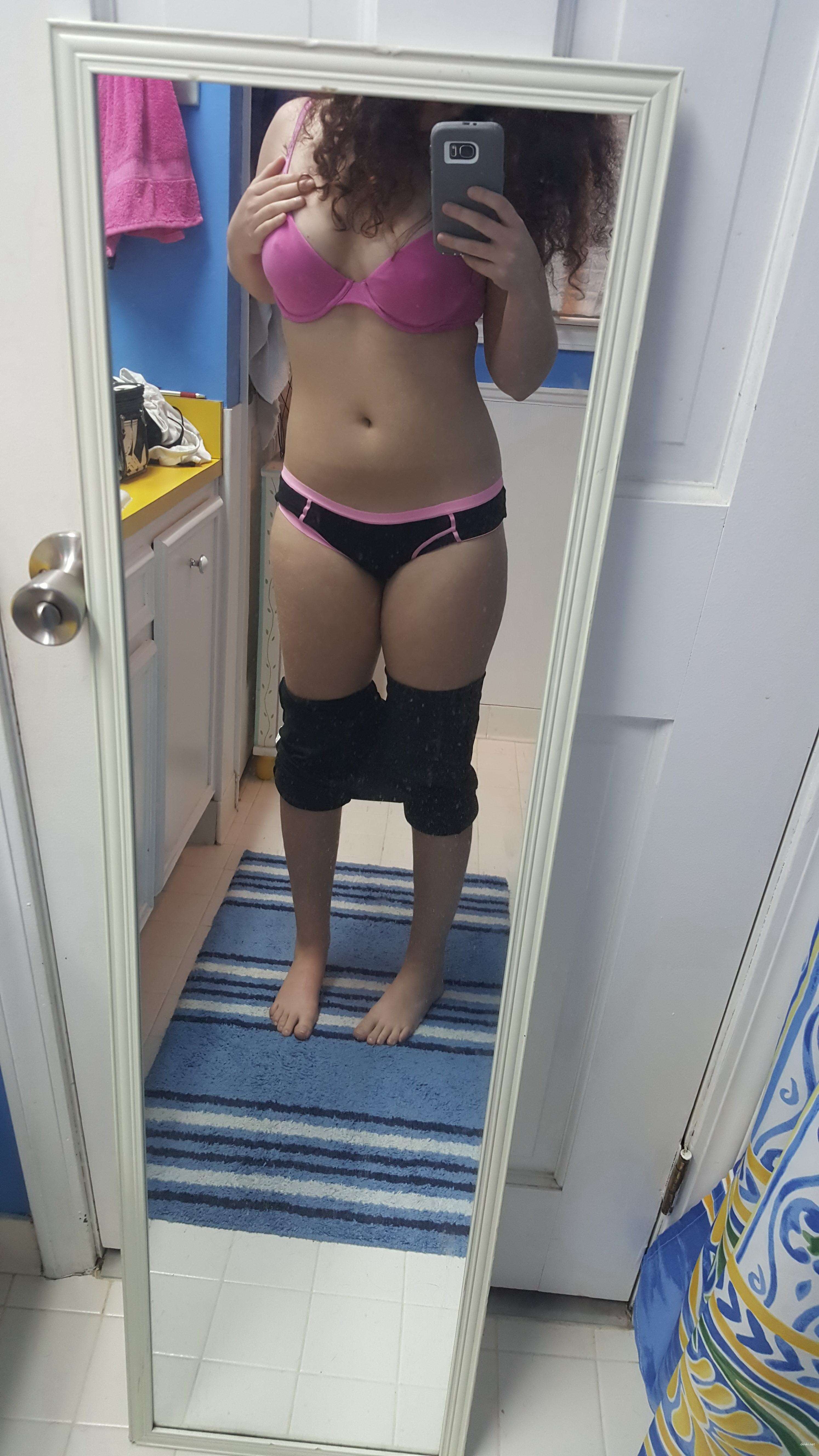 Curly Haired Babe with Big Booty - Explicit Russian Beauty in Lingerie