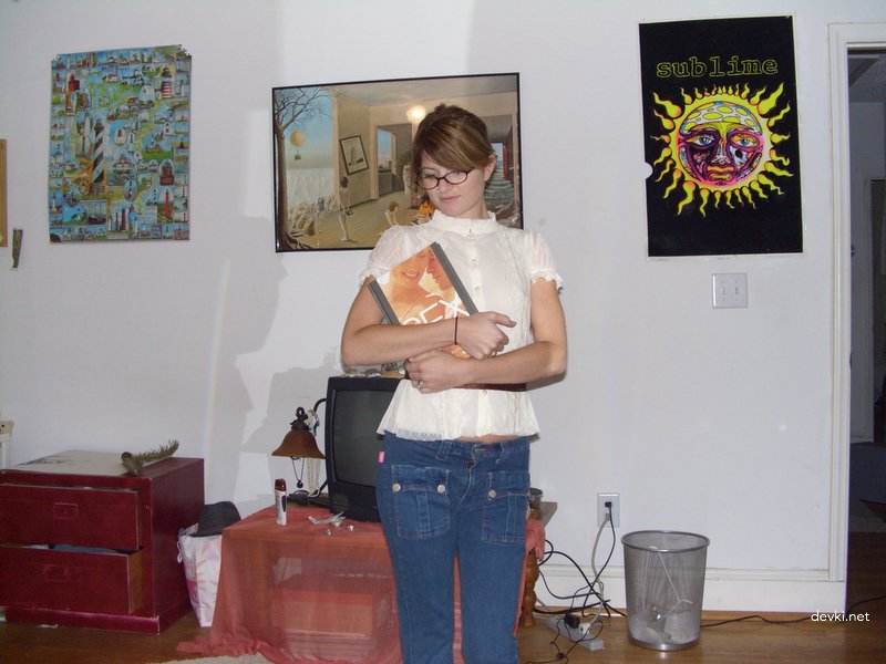 Shy Girl Bares All: Explicit Nude Body Revealed in Photo