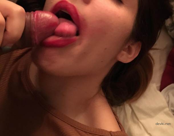 Hot Babes in Homemade Sex Pics: Explicit Amateur Porn