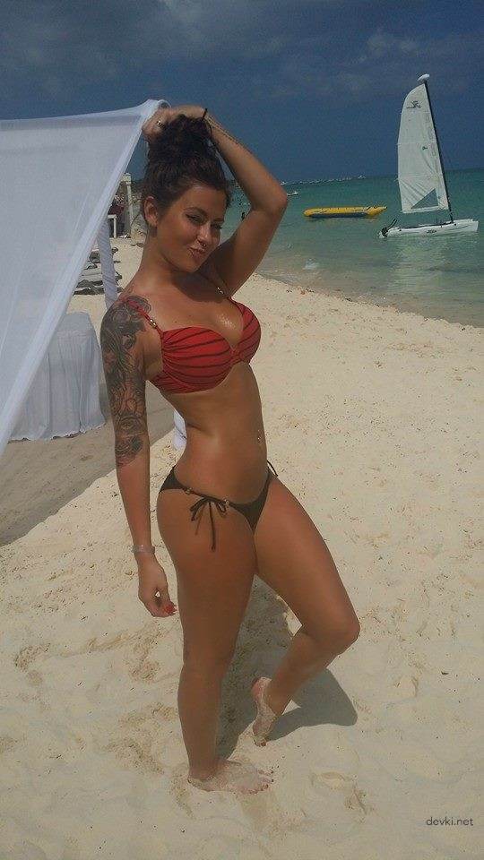 Hot Babes in Homemade Sex Pics: Explicit Amateur Porn