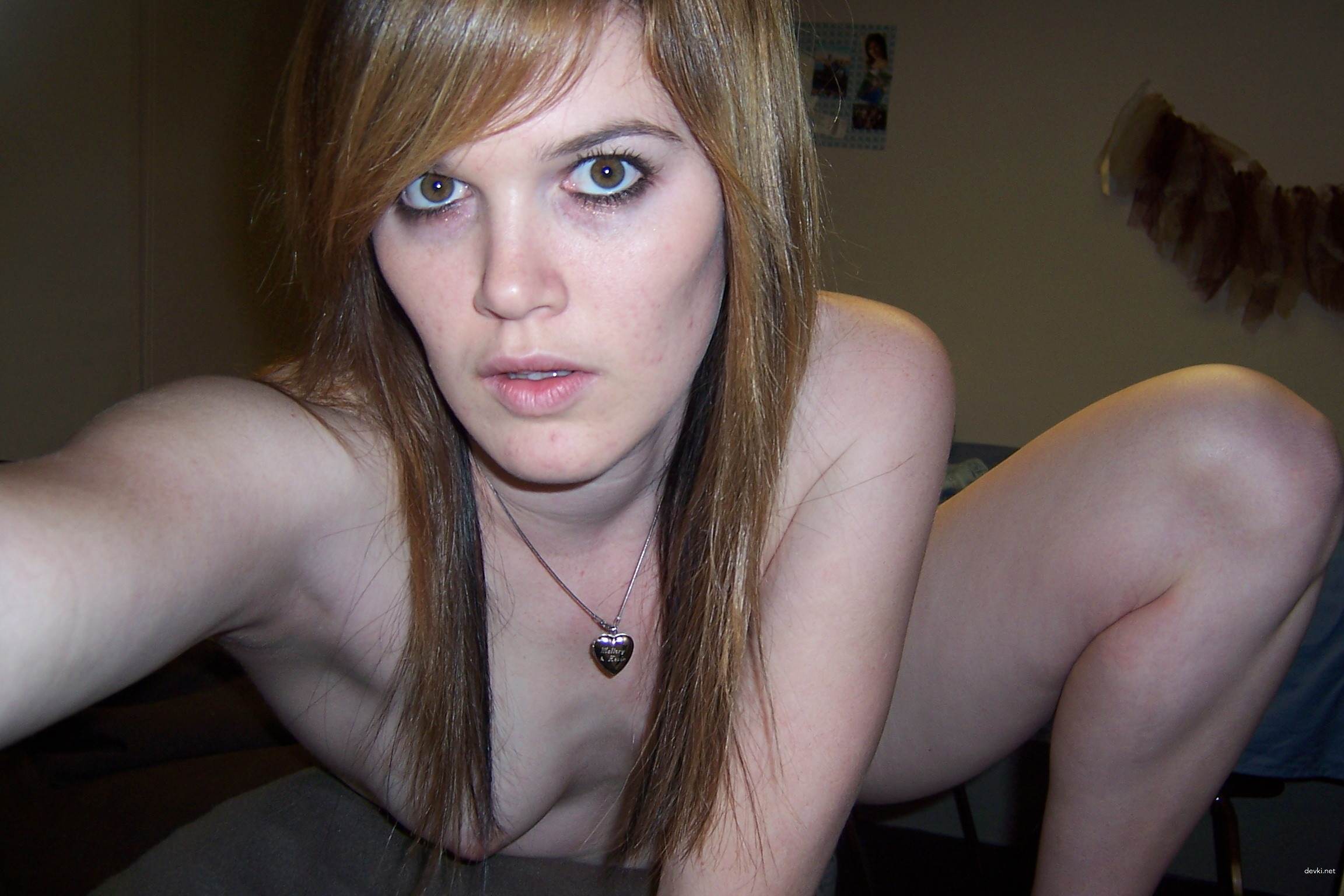 Hairy Pussy Girl: Explicit Close-Up Photo of Bushy Cunt