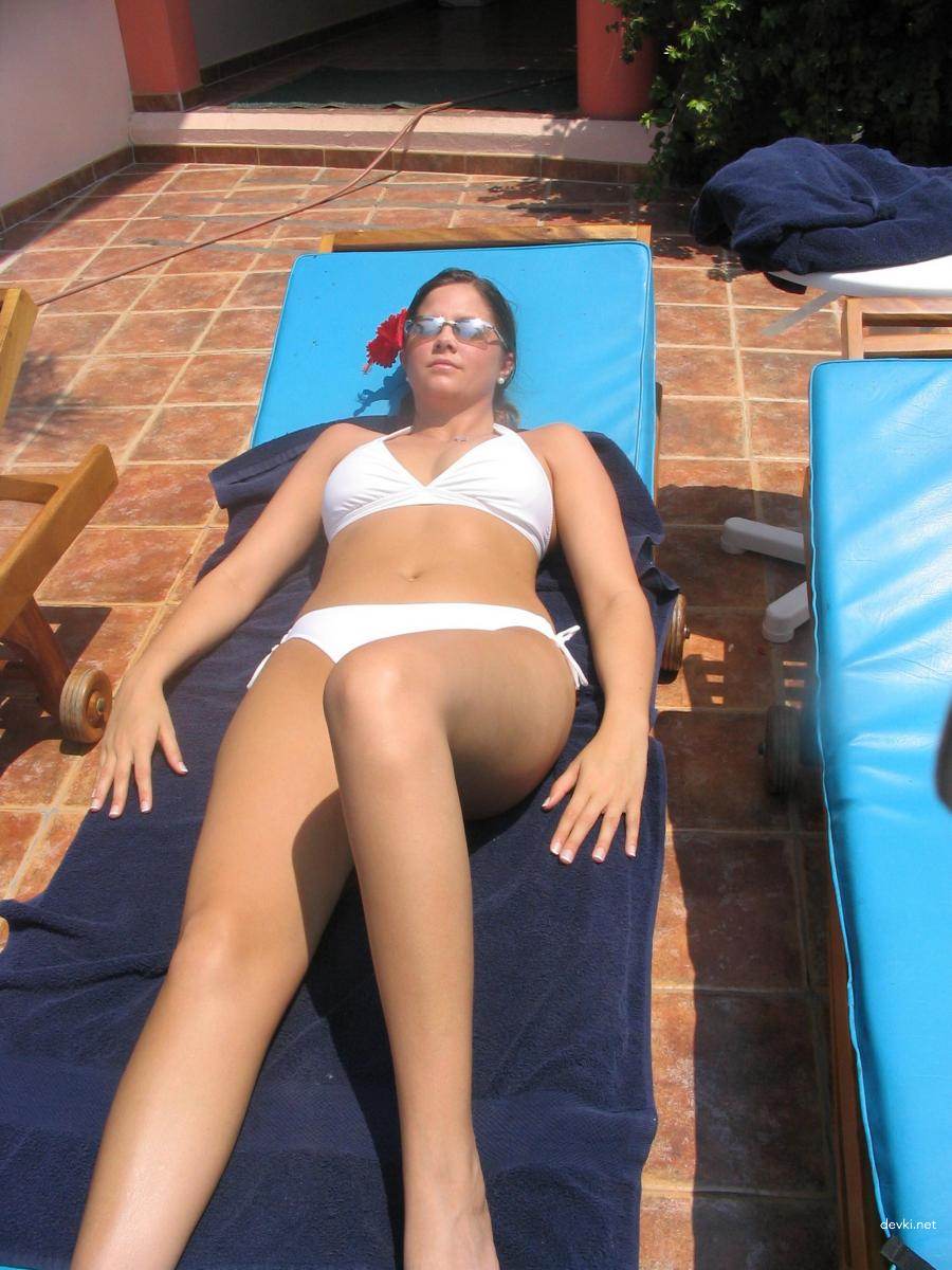 Private Photos of Curvy Girl: Explicit and Unapologetic