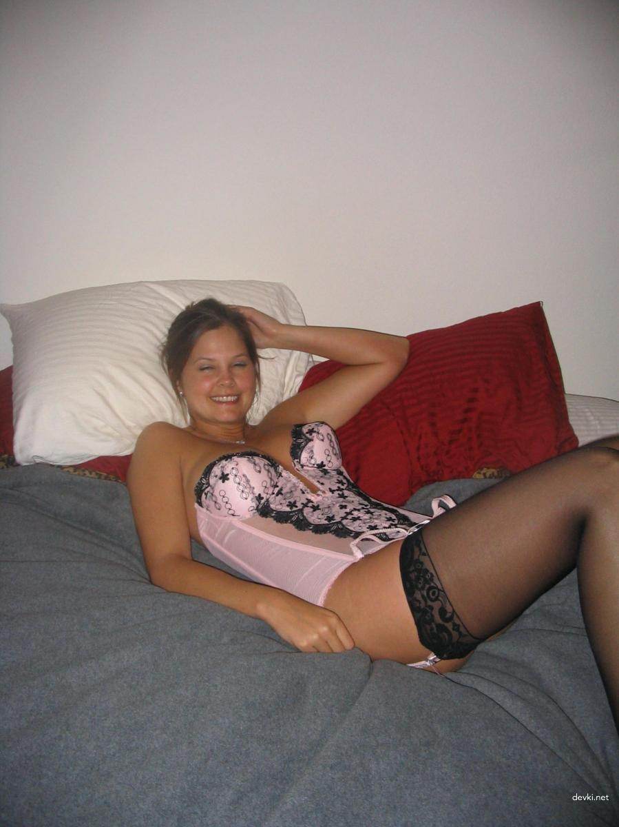 Private Photos of Curvy Girl: Explicit and Unapologetic