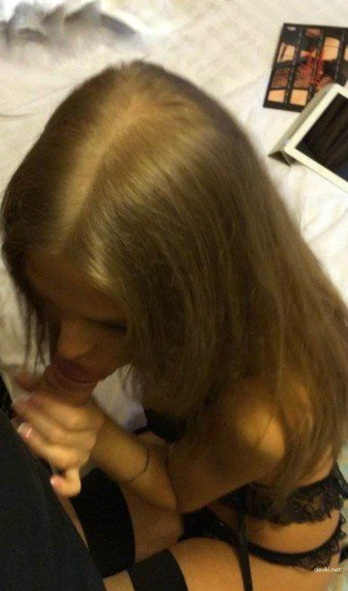 Skinny cutie sucks dick - Explicit blowjob from slim babe