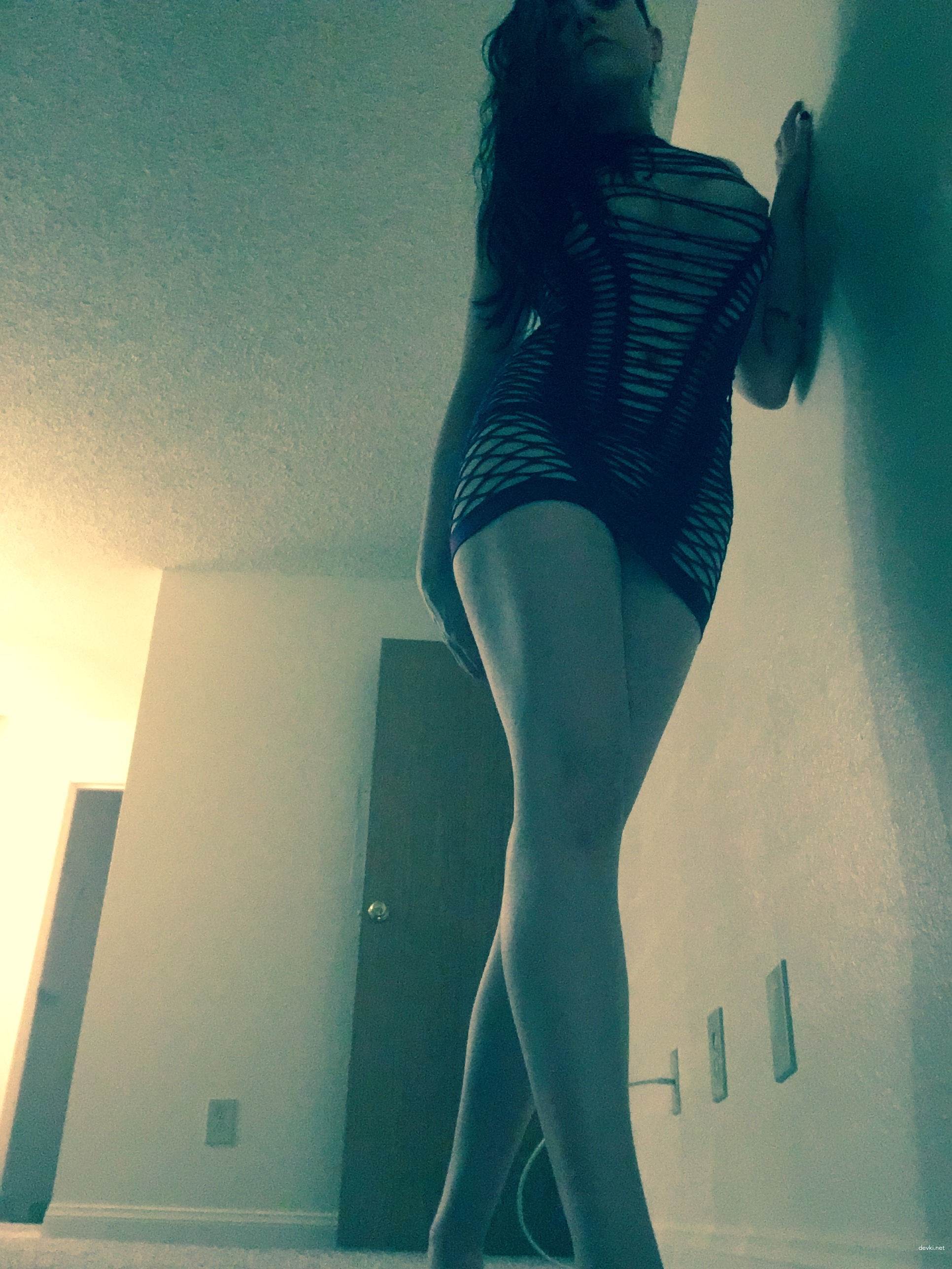 Sexy Girl Taking Nude Selfies - Hot Body Photoshoot