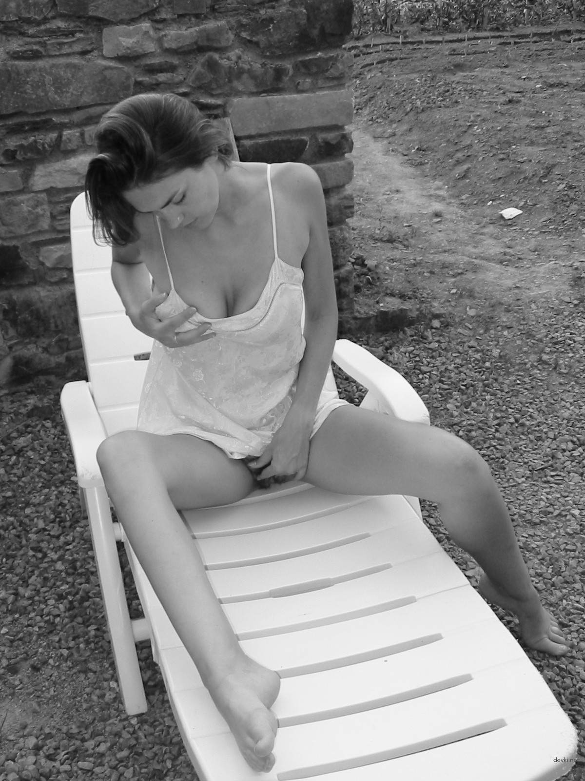 Amateur Photo of Busty Babe - Explicit and Hot!