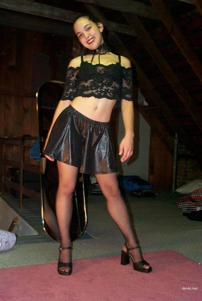 Brunette Sex Archive: Explicit Collection of Hot Brunette in Action