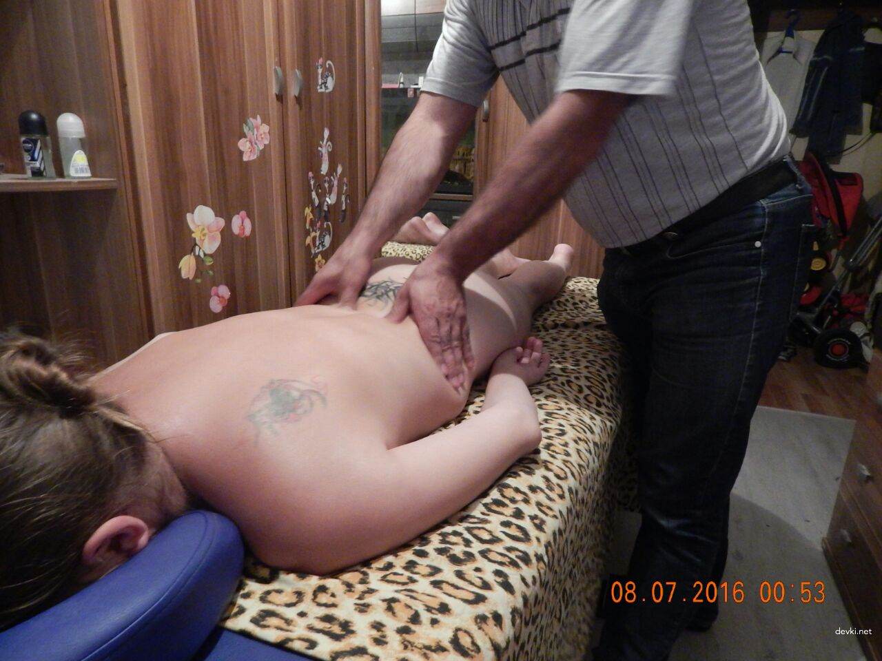 Sensual In-Home Erotic Massage for Ultimate Pleasure