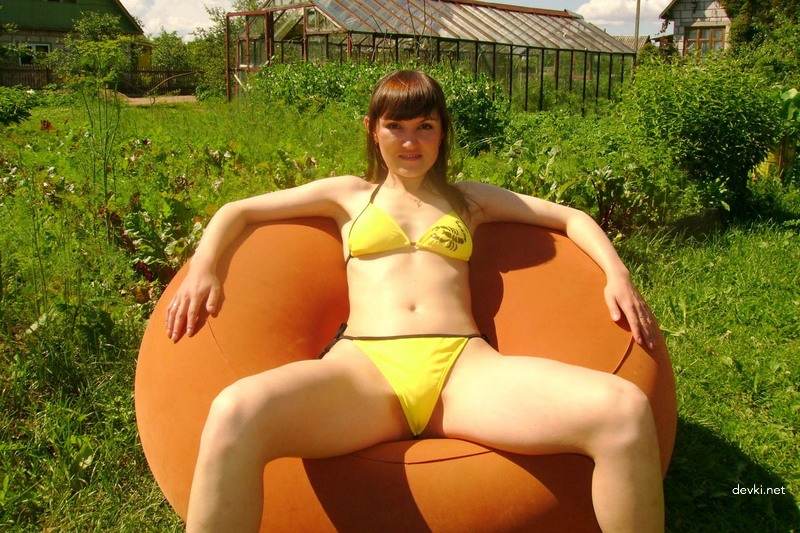 Woman Poses Nude in Nature: Explicit Outdoor Photoshoot
