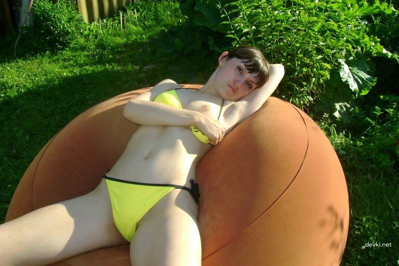 Woman Poses Nude in Nature: Explicit Outdoor Photoshoot