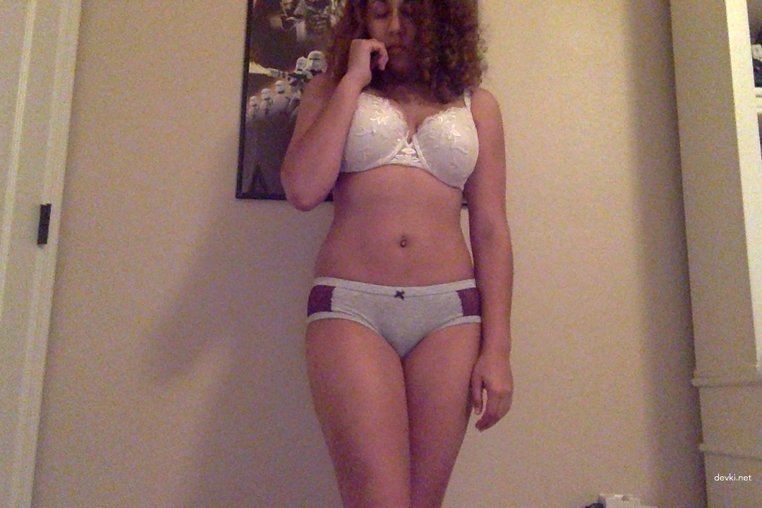 Sexy Curly-Haired Mulatto Nude: Hot and Explicit Photoshoot