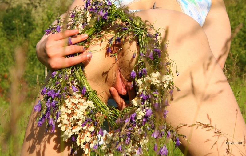 Outdoor posing and cucumber masturbation at home - Explicit solo porn