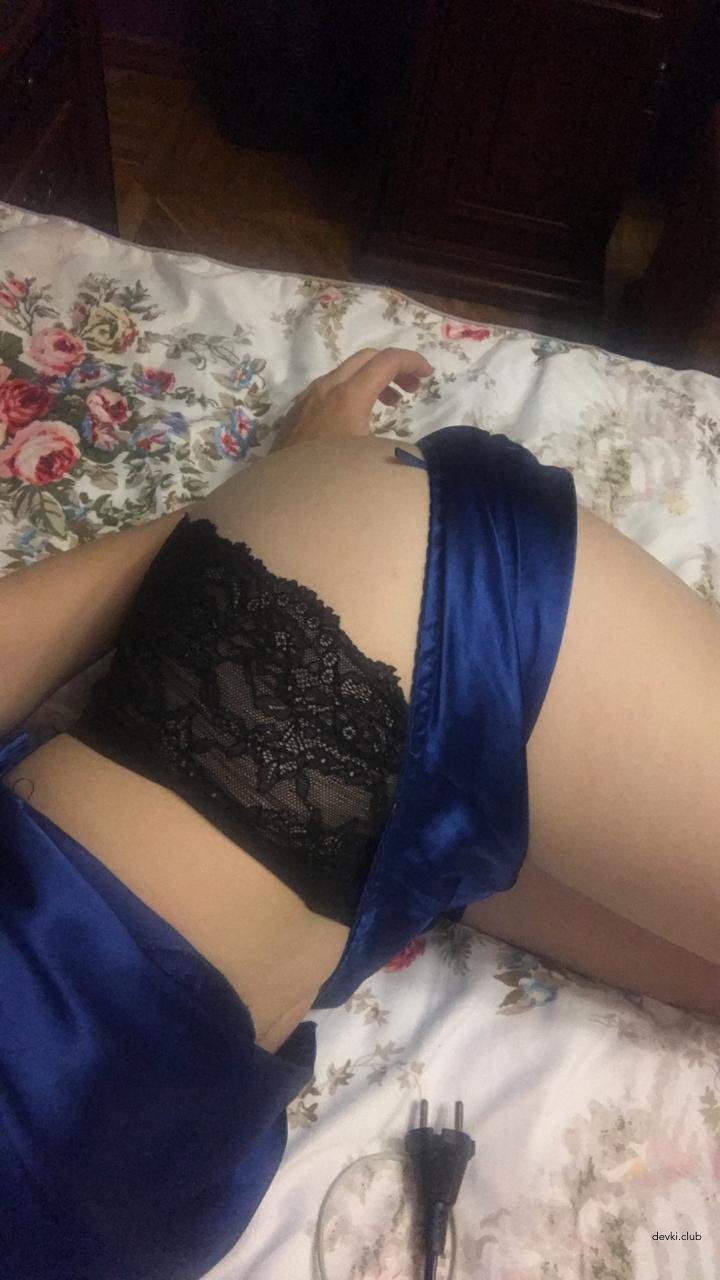 Beautiful Nude Babe Gets Hardcore Fucked