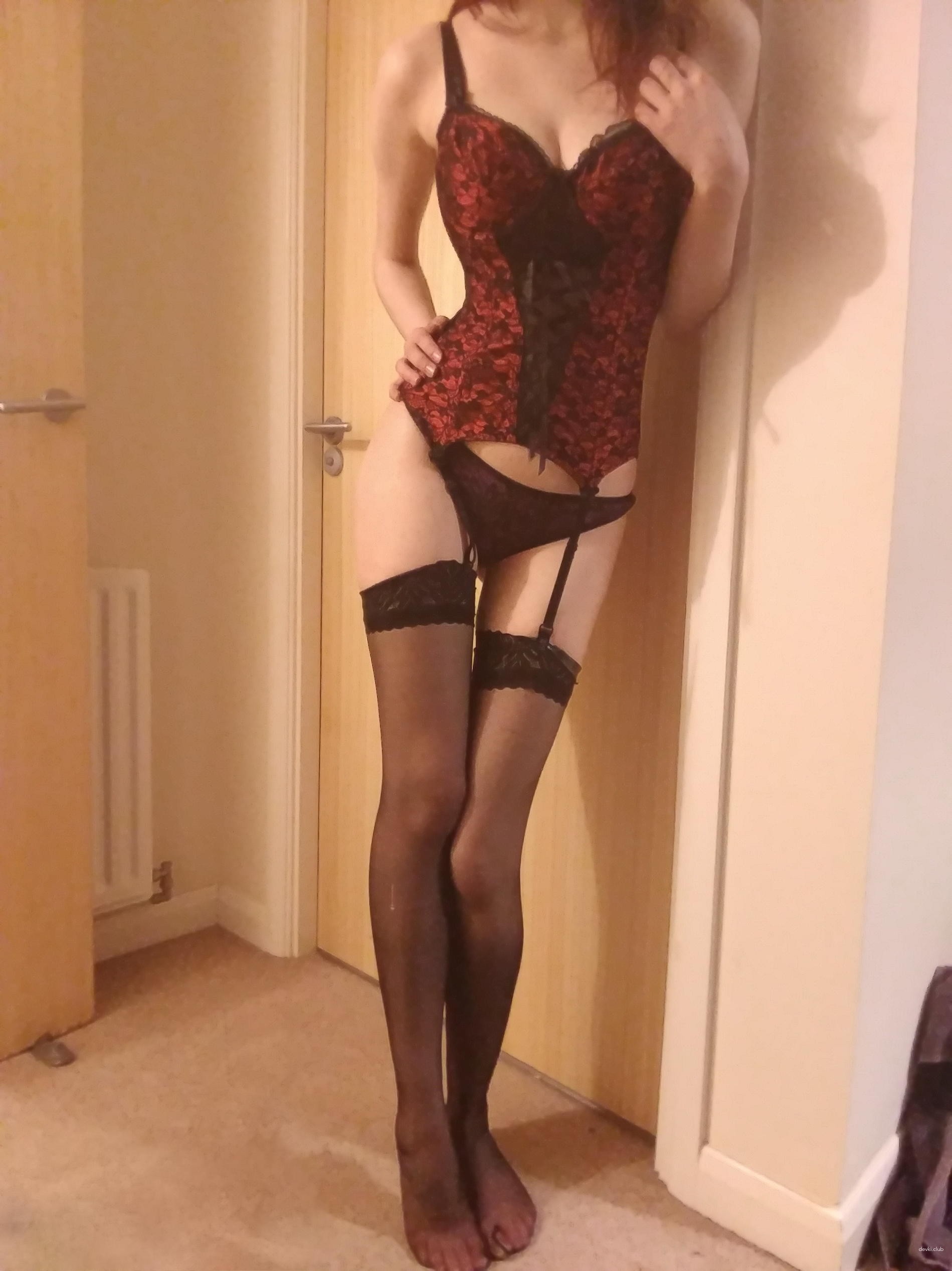 Fiery Redhead Babe in Stockings: Explicitly Seductive Beauty