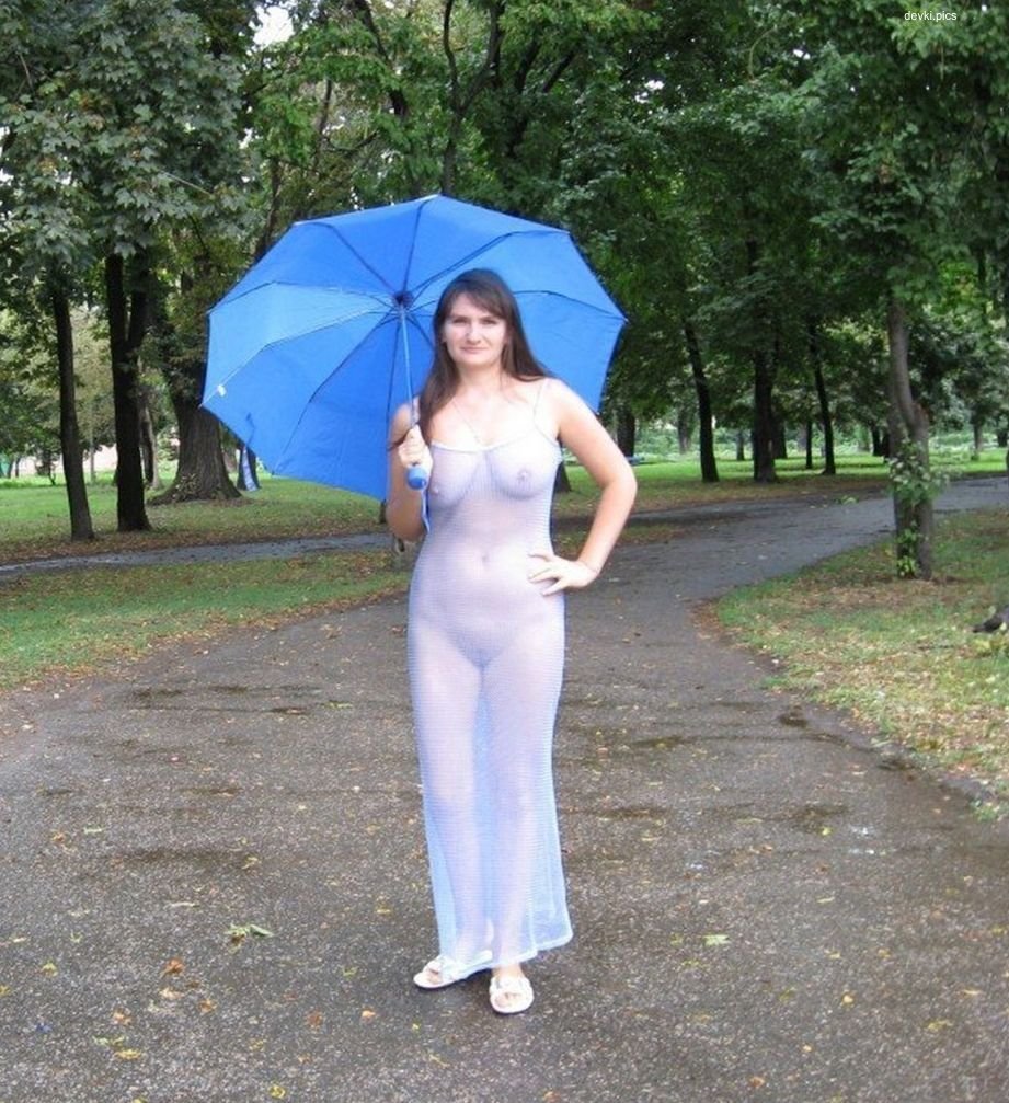 Mature Married Slut Loves Being Naked - Explicit Amateur Wife Exhibitionist