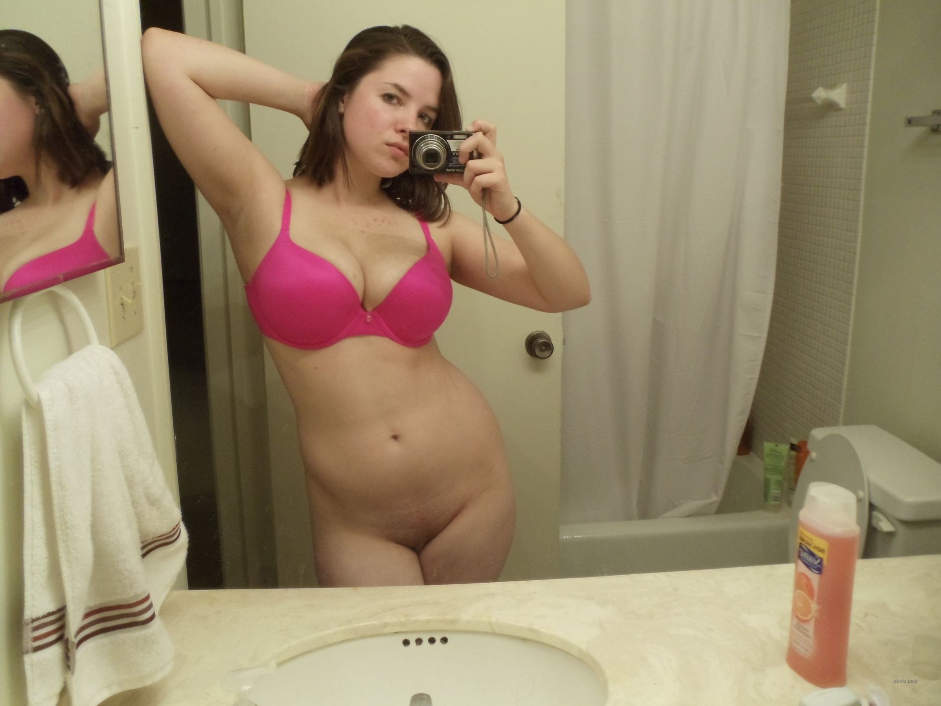 Busty babe masturbates with vegetables in explicit solo session