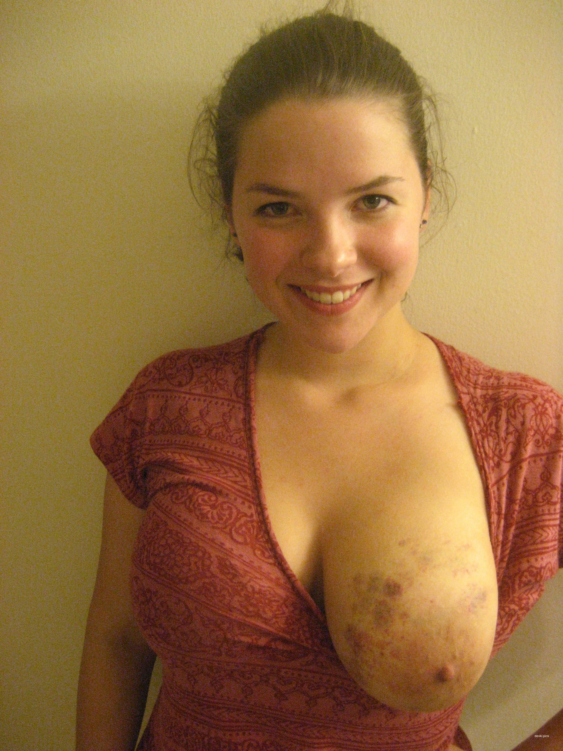 Busty babe masturbates with vegetables in explicit solo session