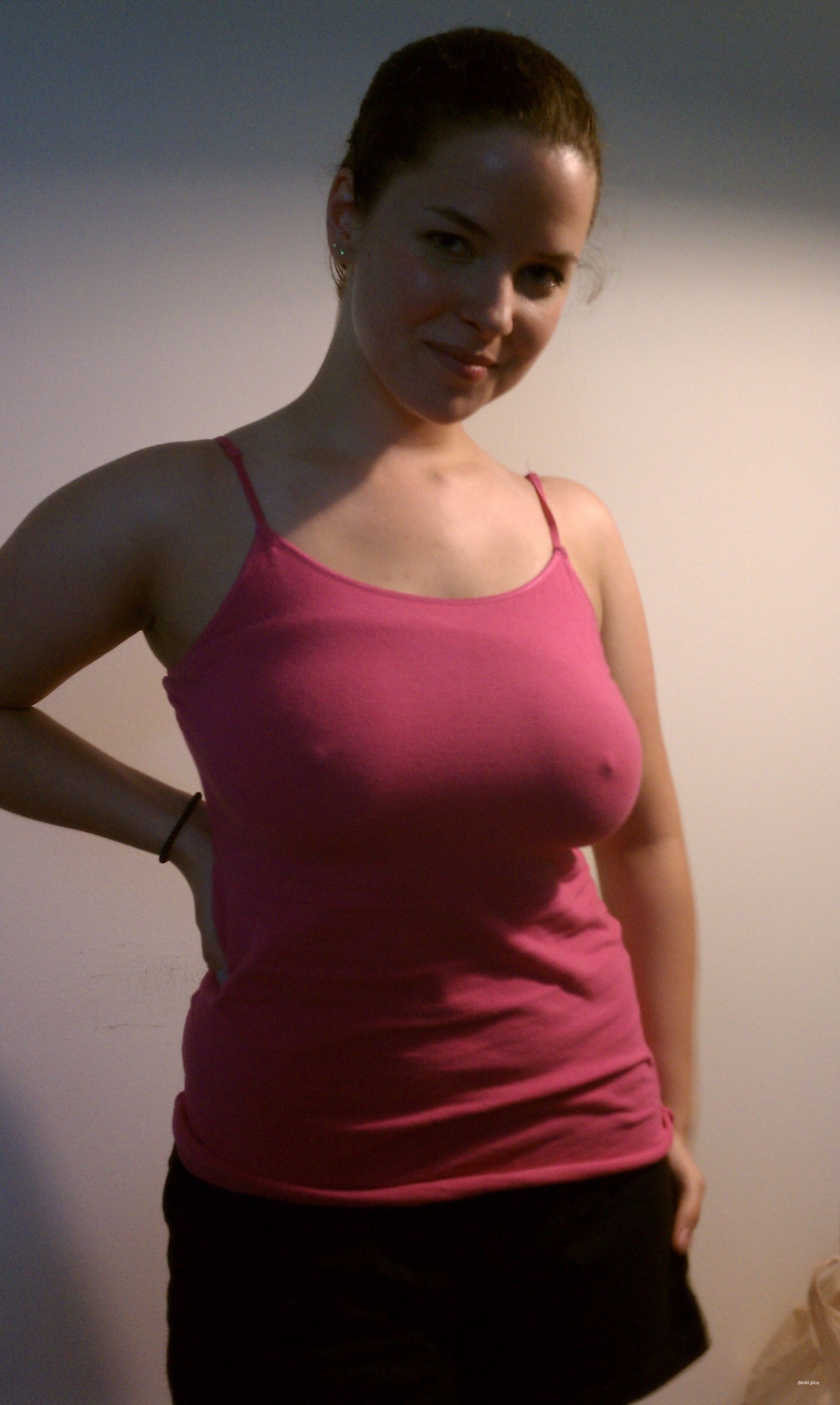 Busty babe masturbates with vegetables in explicit solo session