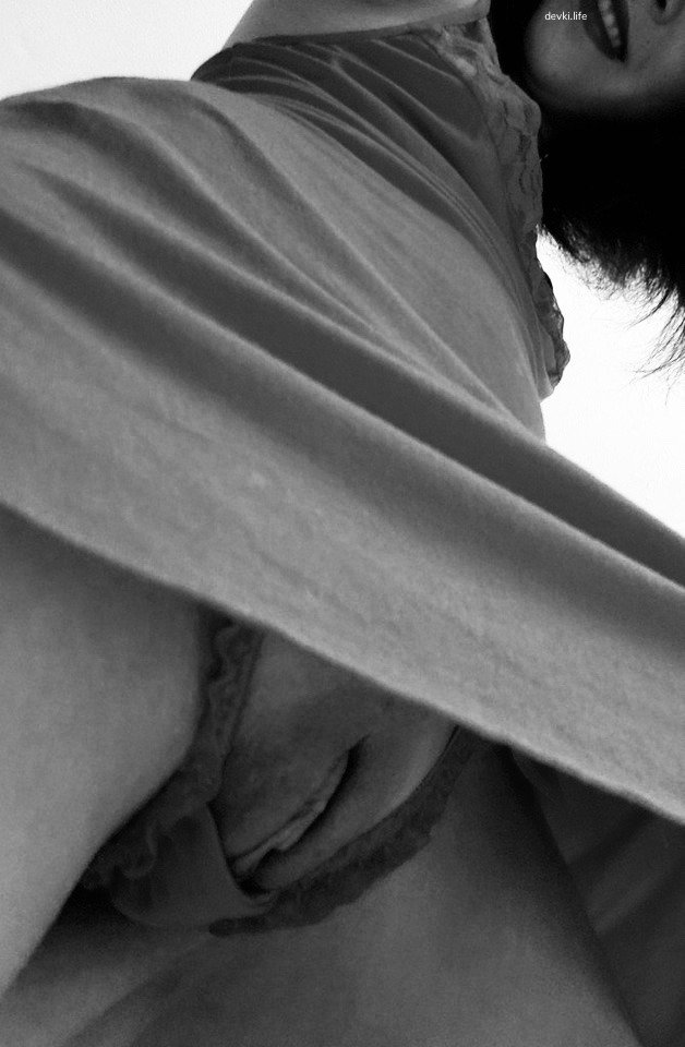 Upskirt Girls: Explicit Peek under Skirts for Voyeurs