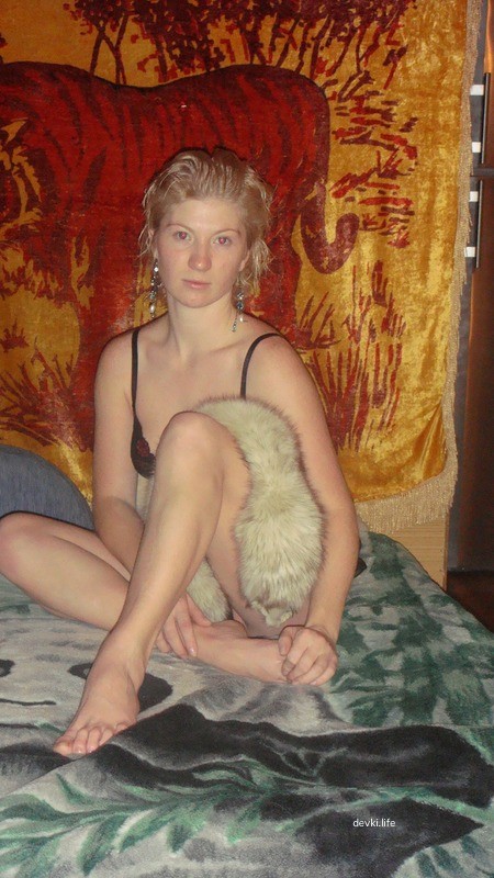 Private Blonde with Blue Eyes Explicit Photos Collection