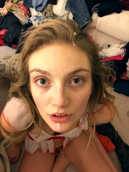Slender Student Babe Gets Naughty in Hot XXX Photo Shoot
