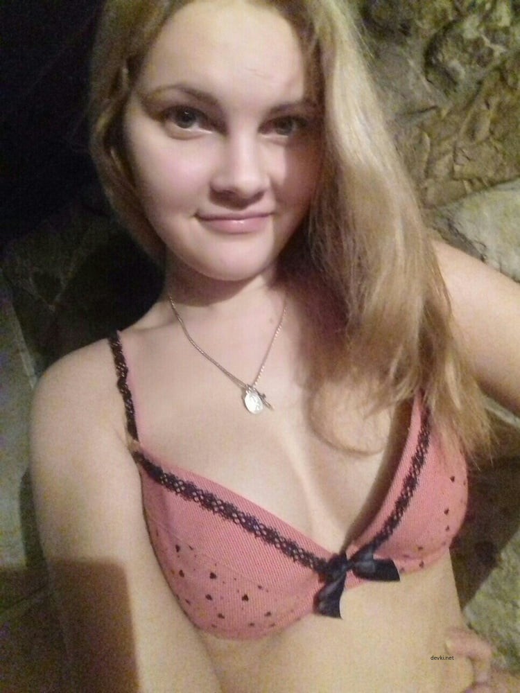 Sexy Girl's Steamy Erotica Stash: Hot and Explicit Collection