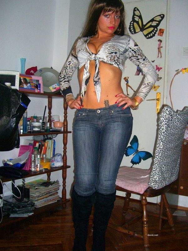 Hot Young Slut Gets Naughty in Hardcore Sex Session