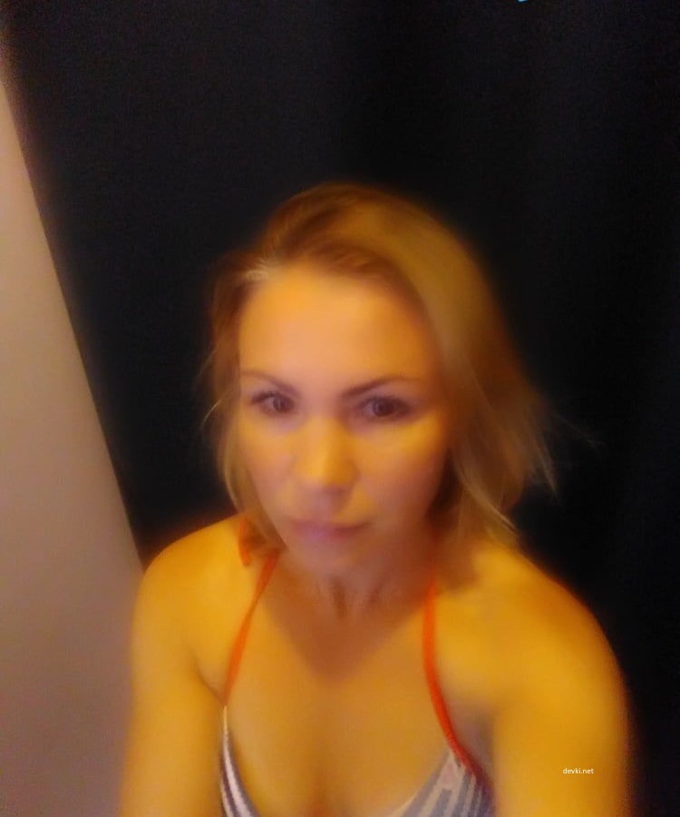 Sexy MILF Takes Selfie in Fitting Room - Explicit Mature Woman Photo