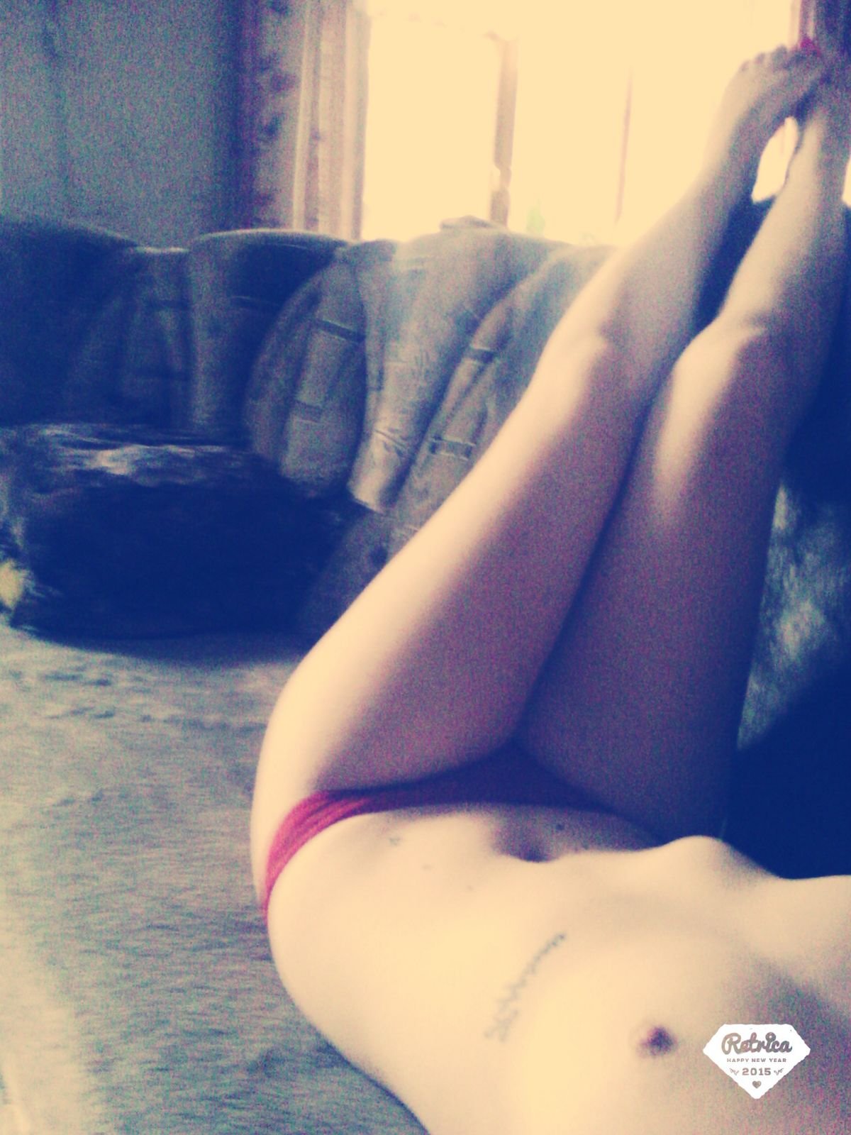Private Phone Photos Under Repair: Explicit Content Uncovered