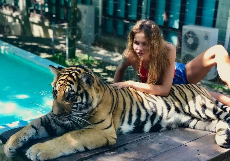 Hot Russian Model Nastya Rybka: Explicit Photos and Videos