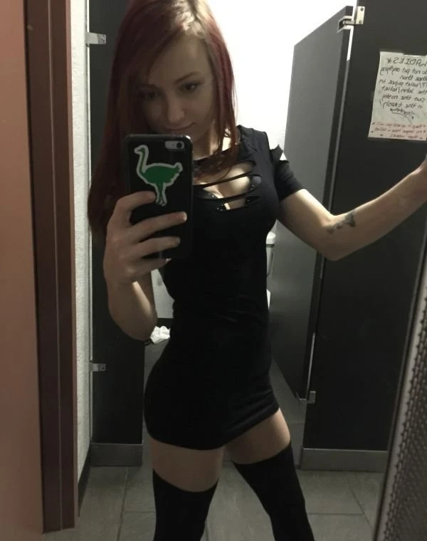 Bored Office Girls: 24 Explicit Photos of Girls Bored at Work