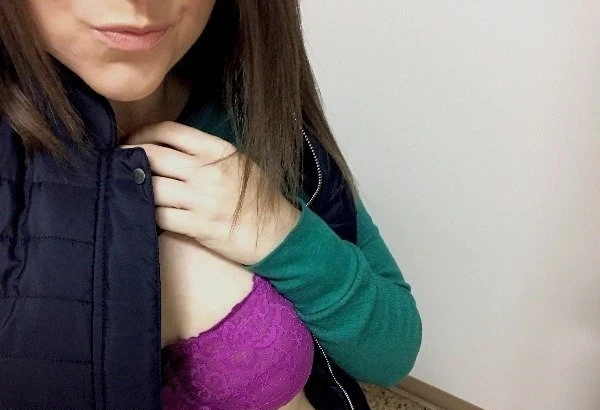 Bored Office Girls: 24 Explicit Photos of Girls Bored at Work