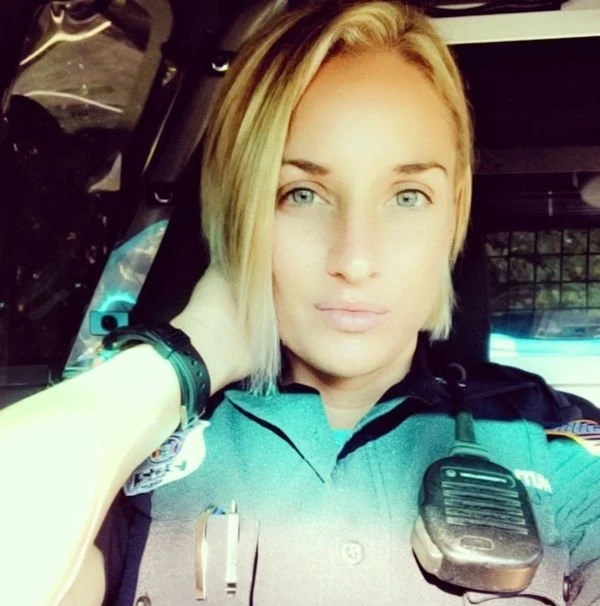 Girls Bored at Work: 30 Explicit Photos of Office Babes Daydreaming