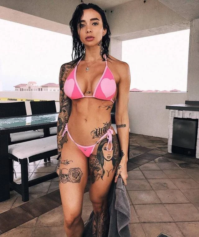 Hot Tattooed Babes Unleashed: 47 Explicit Photos of Bold & Confident Women
